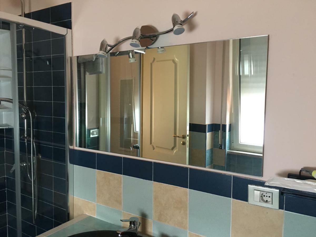 Gioviale Rooms Portici Zewnętrze zdjęcie