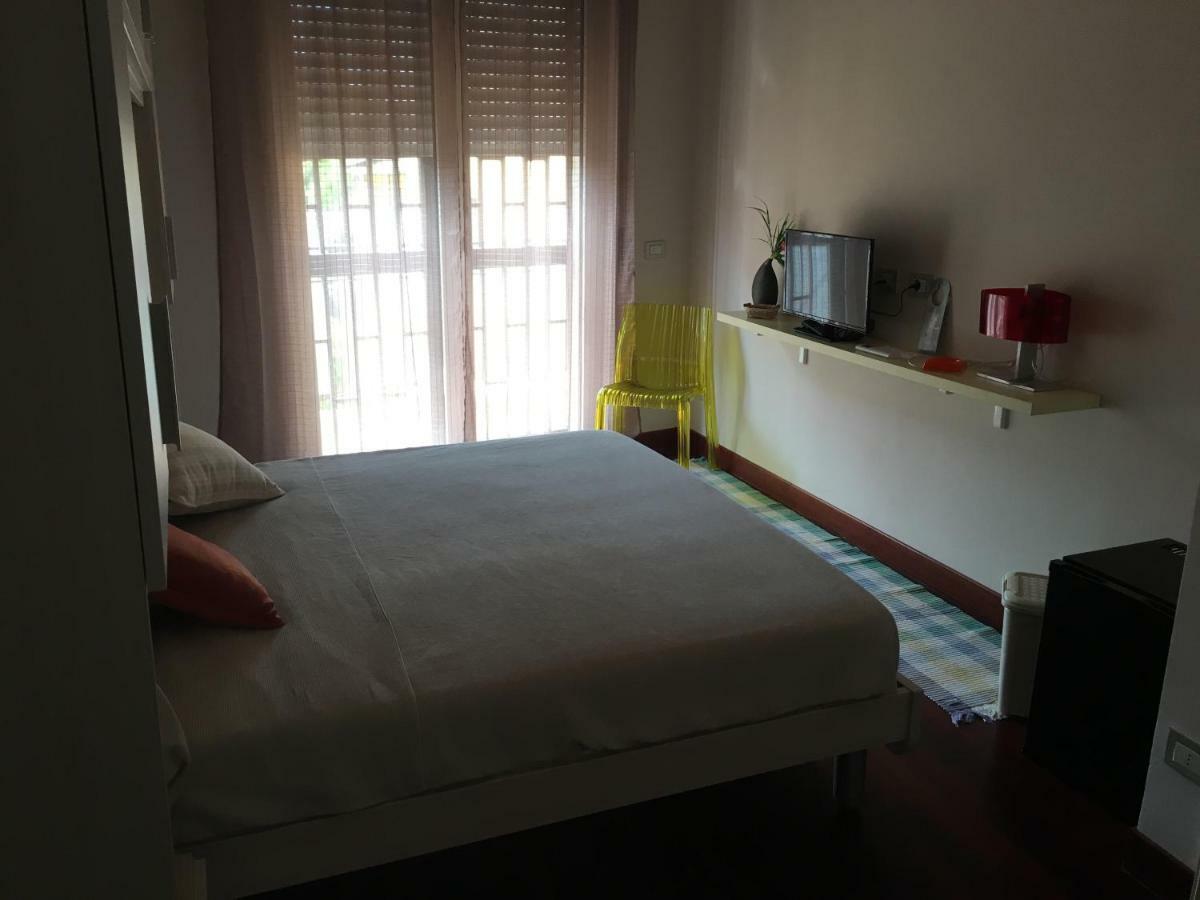 Gioviale Rooms Portici Zewnętrze zdjęcie
